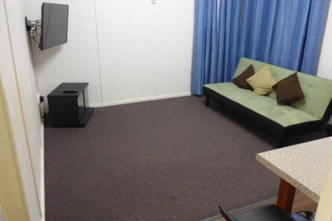 Holiday House Clermont - Rent Accommodation 2