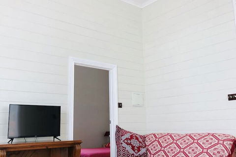 Kananook Heritage House - Rent Accommodation 5