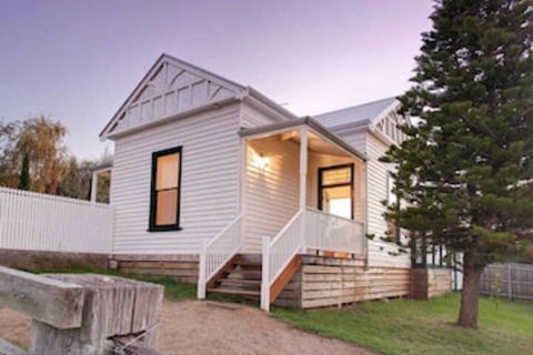 Kananook Heritage House - Rent Accommodation 0