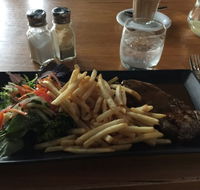 Lou Lou Bar  Restaurant - Rent Accommodation