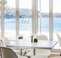 Beach House Balmoral Restaurant  Cafe - Rent Accommodation
