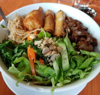 Song Nhi Vietnamese - Rent Accommodation
