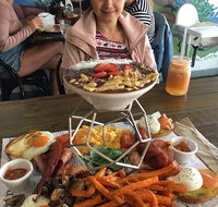 Manic Organic Cafe - Rent Accommodation