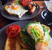 Dan's Coffee Haus - Rent Accommodation