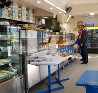 Tony's Chicken Shop - Rent Accommodation