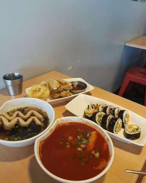 Mira's Korean Street Food - Rent Accommodation 0