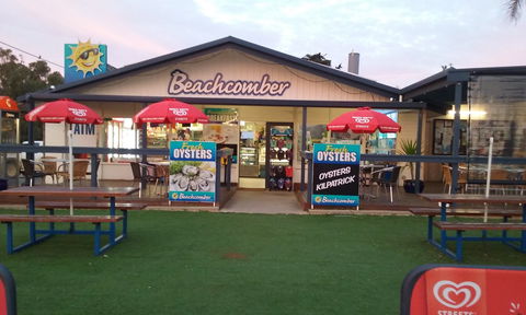 Beachcomber Cafe - Rent Accommodation 0