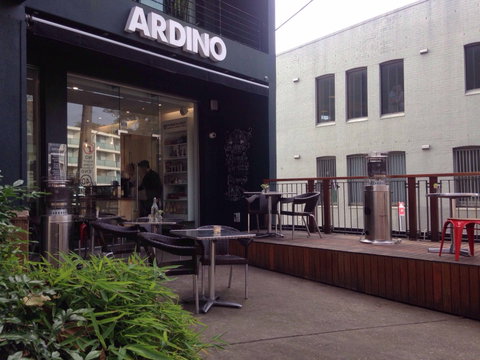 Ardino Salon & Cafe - Rent Accommodation 0