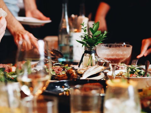 Market Eating House - Rent Accommodation 0