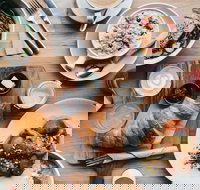 Stable Coffee  Kitchen - Rent Accommodation