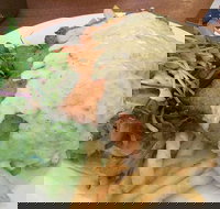 7th Avenue Bar  Restaurant - Rent Accommodation