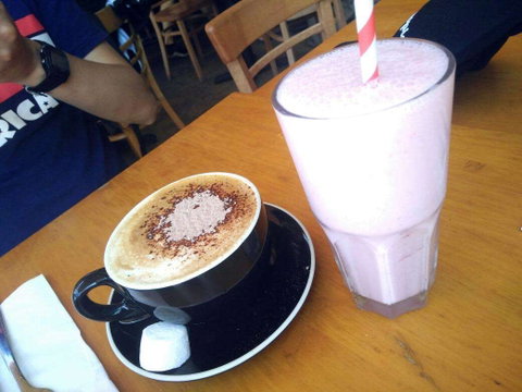 Sea Change Cafe - Rent Accommodation 0