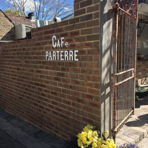 Cafe Parterre - Rent Accommodation 0