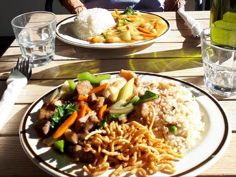 New Golden Lake Chinese Restaurant - Rent Accommodation 0