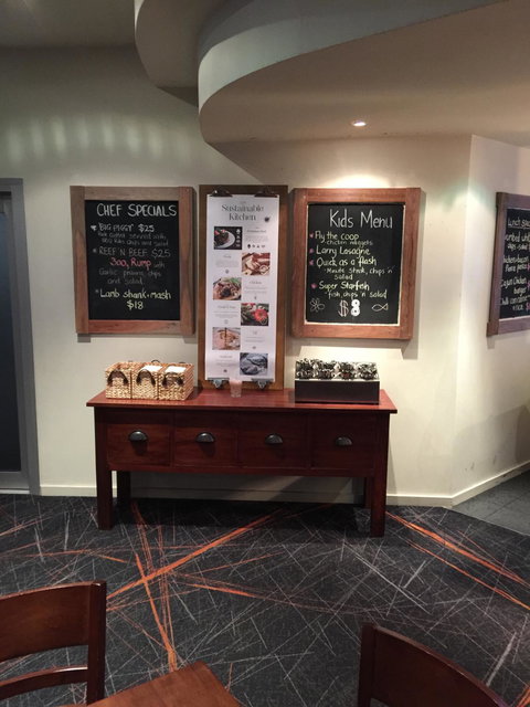 Captain Cook Tavern - Rent Accommodation 4