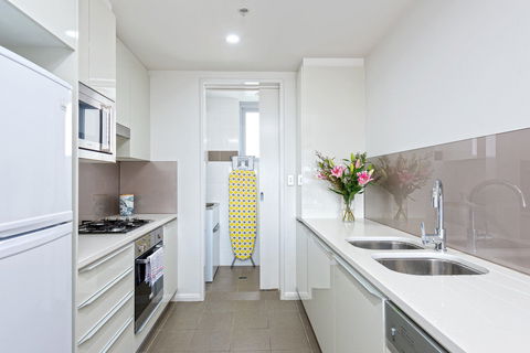 Astra Apartments North Sydney - Rent Accommodation 5