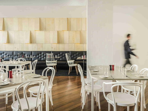 Ibis Adelaide - Rent Accommodation 16