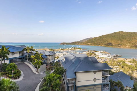 Club Wyndham Airlie Beach - Rent Accommodation 2
