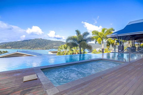 Club Wyndham Airlie Beach - Rent Accommodation 11