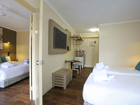 Mantra Club Croc - Rent Accommodation 5
