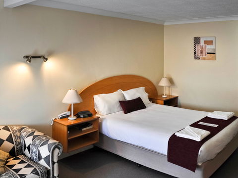 Ibis Styles Orange - Rent Accommodation 2