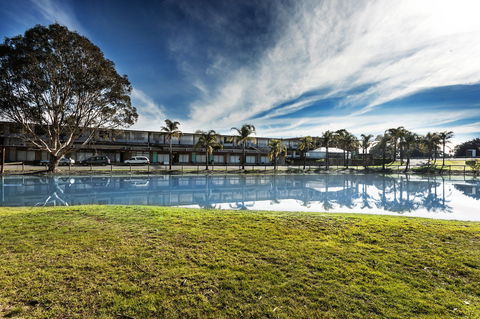 Rivers Inn Motel - Rent Accommodation 2
