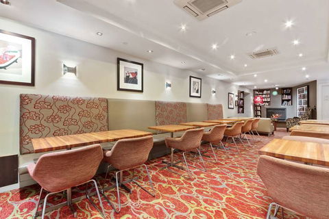 Alto Hotel On Bourke - Rent Accommodation 2