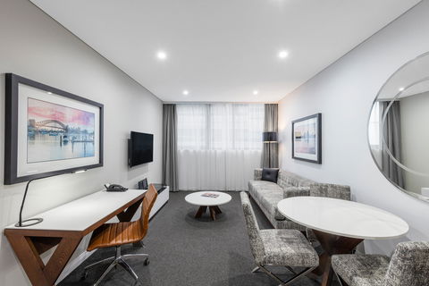 Meriton Serviced Apartments North Sydney - Rent Accommodation 1