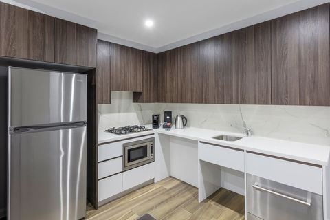 Meriton Serviced Apartments North Sydney - Rent Accommodation 2