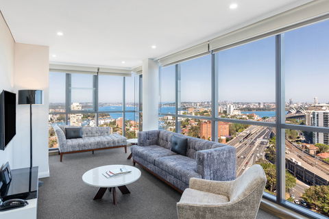 Meriton Serviced Apartments North Sydney - Rent Accommodation 8