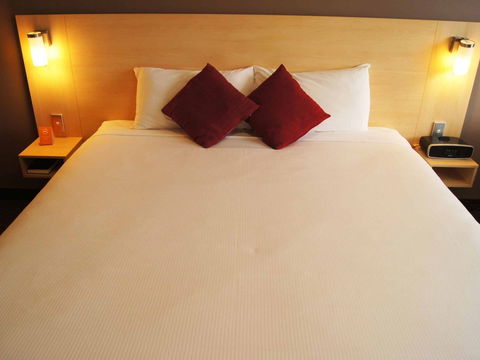 Hotel Ibis Sydney Olympic Park - Rent Accommodation 4