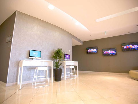 Hotel Ibis Sydney Olympic Park - Rent Accommodation 16
