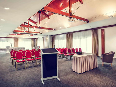 Mercure Darwin Airport Resort - Rent Accommodation 8