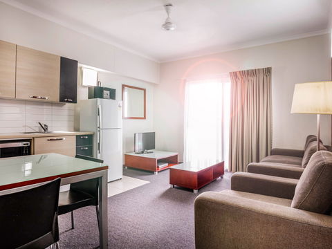 Novotel Darwin Airport Hotel - Rent Accommodation 2