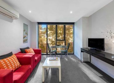 Aura On Flinders - Rent Accommodation 1