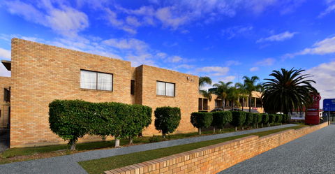 Metro Inn Ryde - Rent Accommodation 0