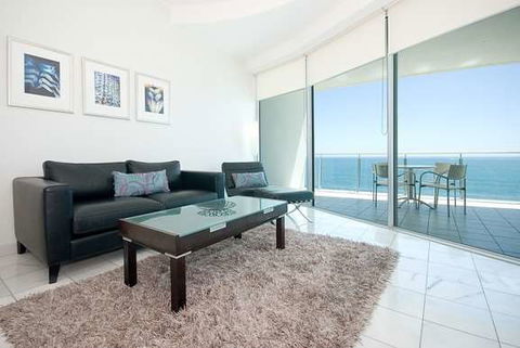 Mantra Sirocco - Rent Accommodation 2