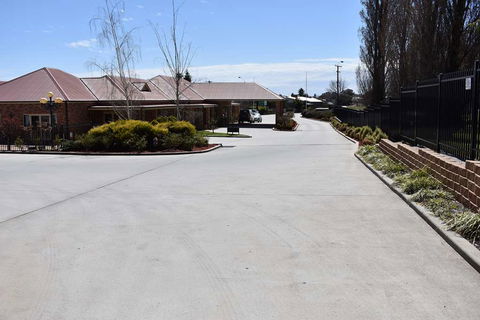 Best Western Plus Ambassador Orange - Rent Accommodation 2