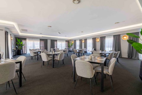 Best Western Plus Ambassador Orange - Rent Accommodation 14