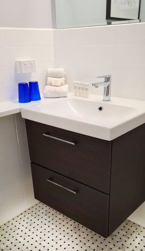 Oriana Motor Inn & Conf Ctr - Rent Accommodation 5