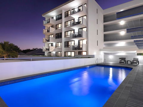 Oaks Carlyle - Rent Accommodation 1