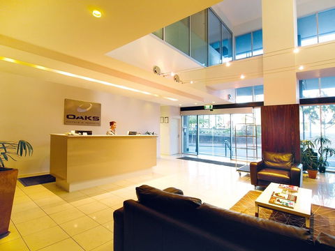 Oaks Lexicon Apartment Hotel - Rent Accommodation 1