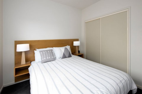 Lady Bay Resort - Rent Accommodation 1