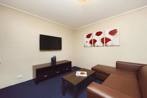 Ibis Styles Canberra - Rent Accommodation 13