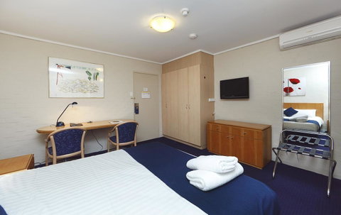 Ibis Styles Canberra - Rent Accommodation 38