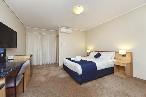 Ibis Styles Canberra - Rent Accommodation 18