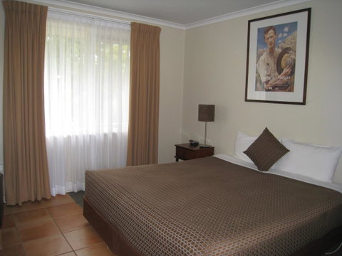 Forrest Hotel & Apartments - Rent Accommodation 36