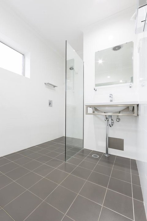 Forrest Hotel & Apartments - Rent Accommodation 16