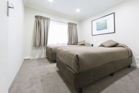 Forrest Hotel & Apartments - Rent Accommodation 15