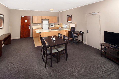 Quality Hotel Dickson - Rent Accommodation 7